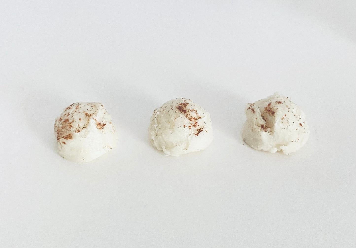 Iced Cinnamon Rolls Scented Mini Ice Cream Scoop Wax Melt